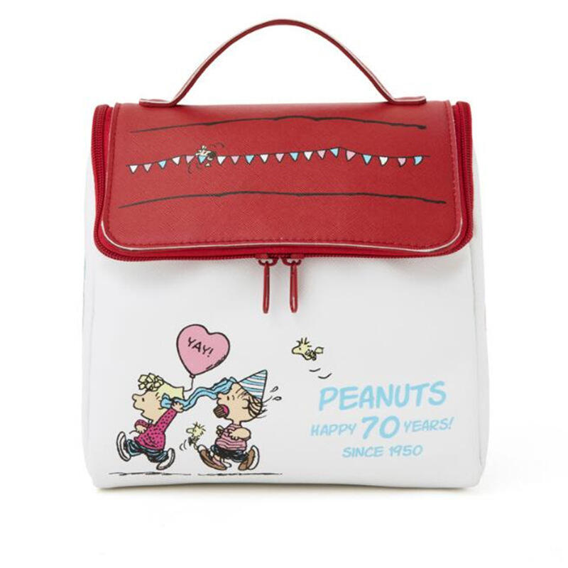 Snoopy Doghouse Shape Handheld - Travel Accessories Toiletries 评论和价格