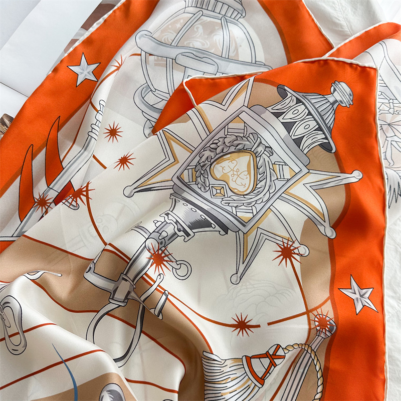 Luxury Brand Scarf Large Silk  - Travel Accessories Bag For Women 评论和价格