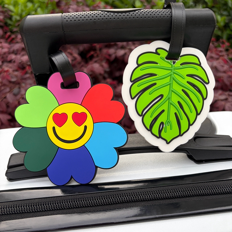 1/2Pcs Flower and Green Leaf L - Travel Accessories International 评论和价格