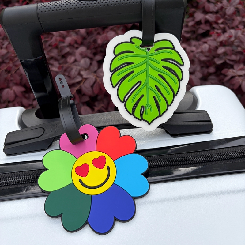 1/2Pcs Flower and Green Leaf L - Travel Accessories International 评论和价格