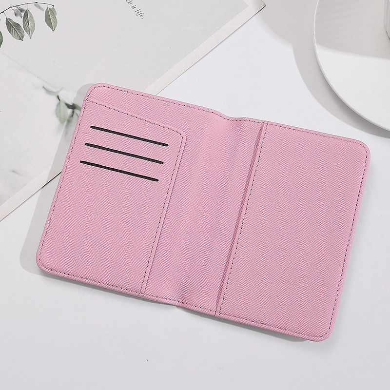 Hello Kitty Women Passport Cov - Qantas Travel Accessories 评论和价格